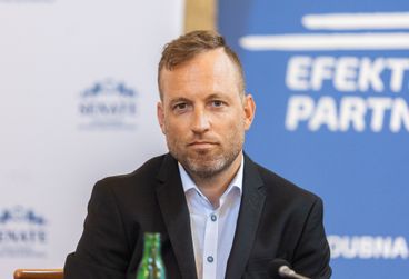 Roman Valichrach - Coinmate Propsání evropských direktiv do českého právního řádu tak, aby to mělo hlavu a patu - Roman Valihrach, CEO Coinmate